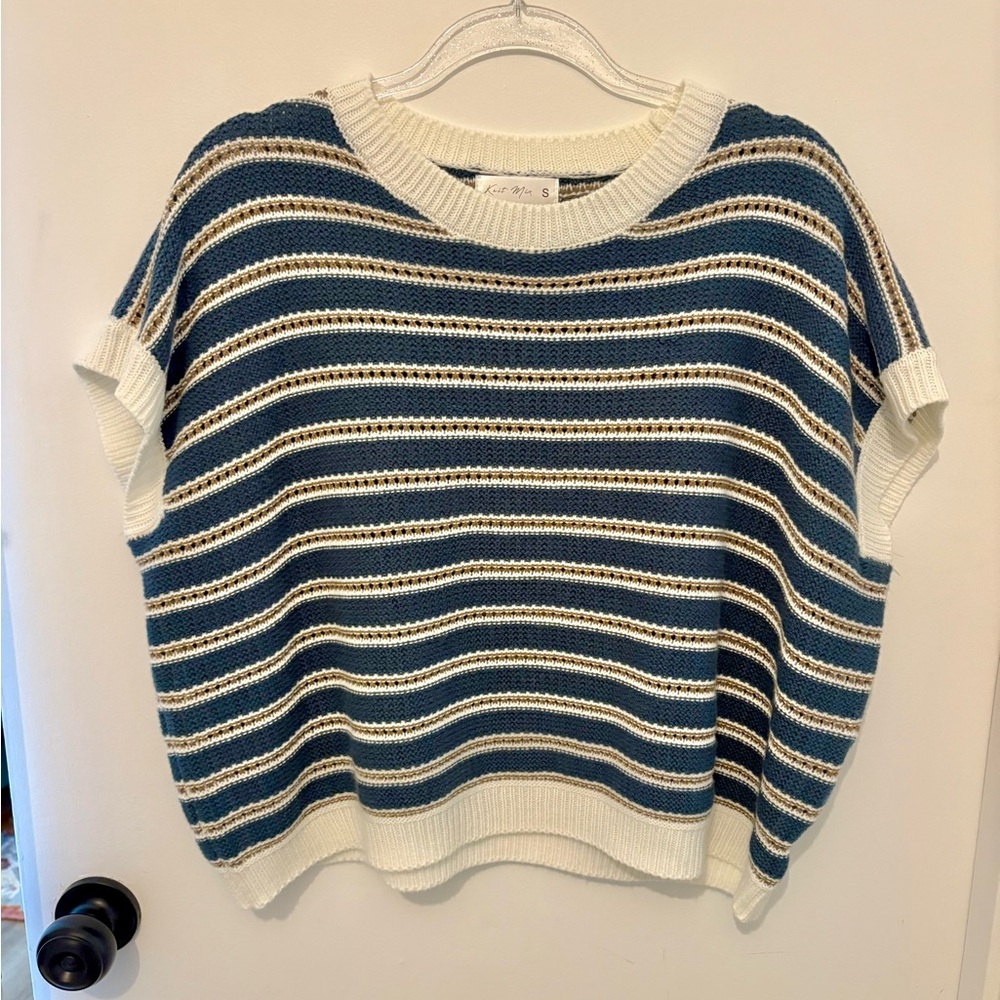 Oversized Slouchy Striped Blue and White Short Sleeved Sweater Size S